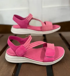 CC Resorts Florrie Fuschia Sandal