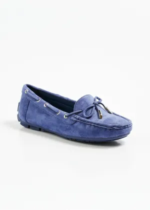 Chic suede-look loafers with bow
