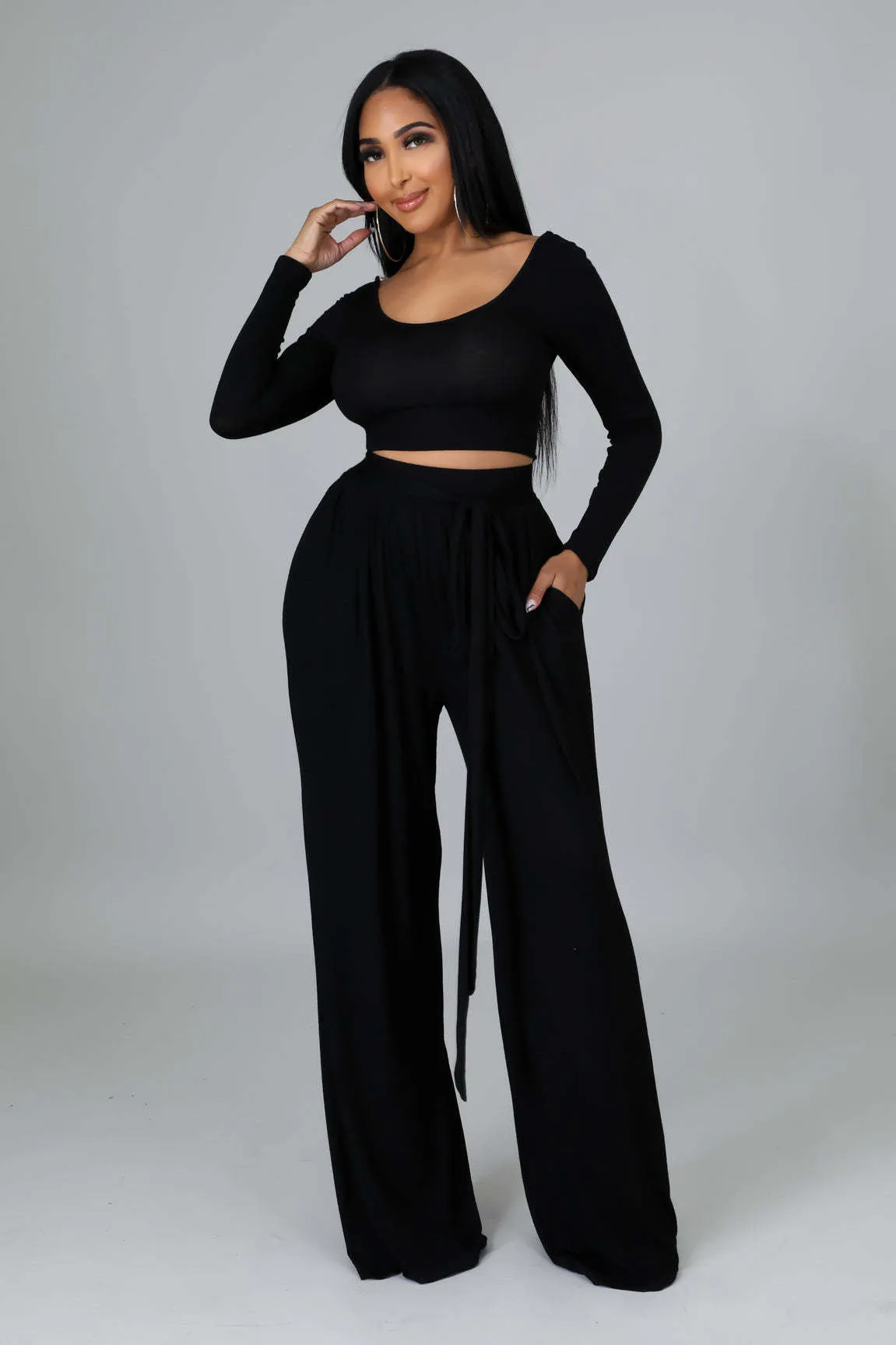 Elegant Round Neck Crop Top and Flowing Wide-Leg Trousers Two-Piece Set