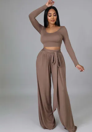 Elegant Round Neck Crop Top and Flowing Wide-Leg Trousers Two-Piece Set