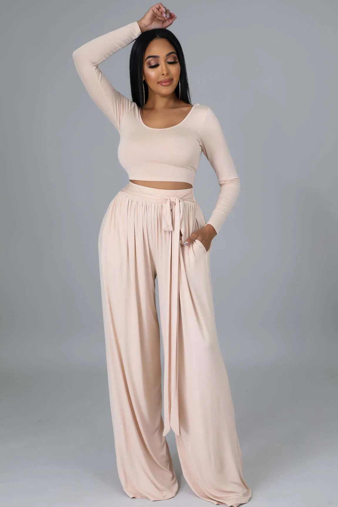 Elegant Round Neck Crop Top and Flowing Wide-Leg Trousers Two-Piece Set
