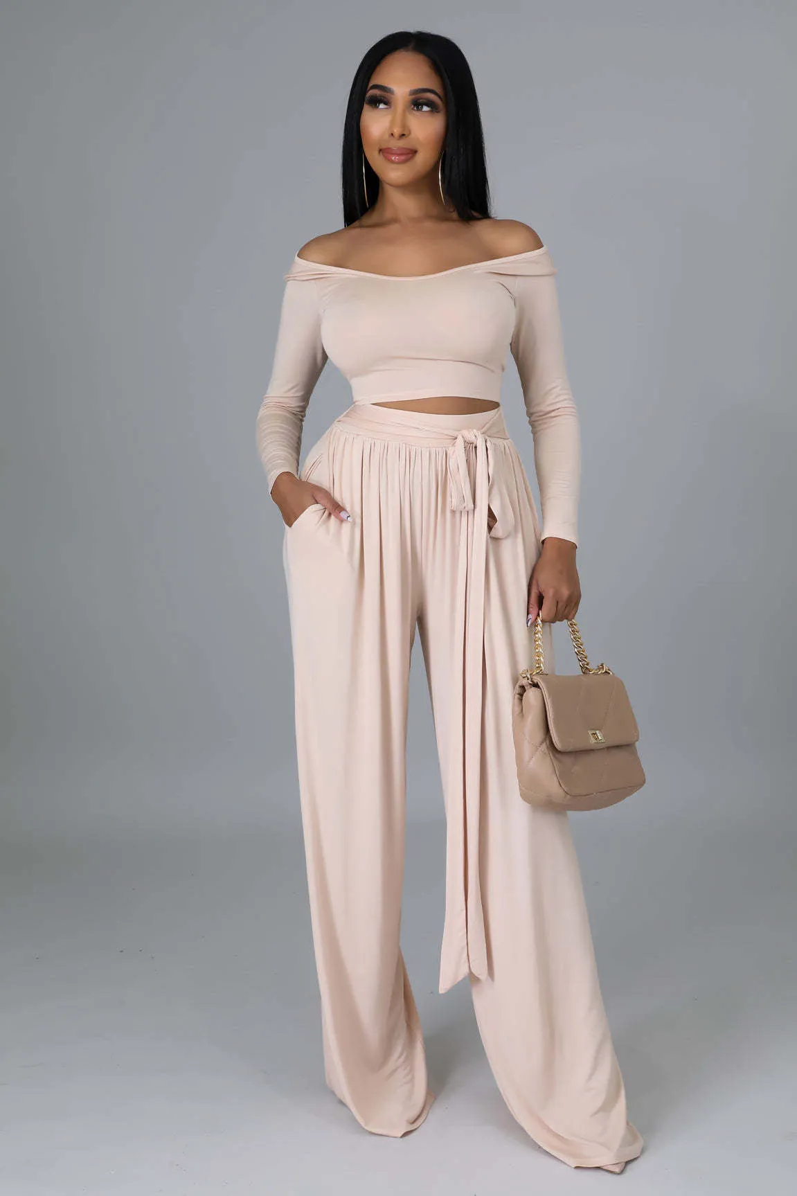 Elegant Round Neck Crop Top and Flowing Wide-Leg Trousers Two-Piece Set