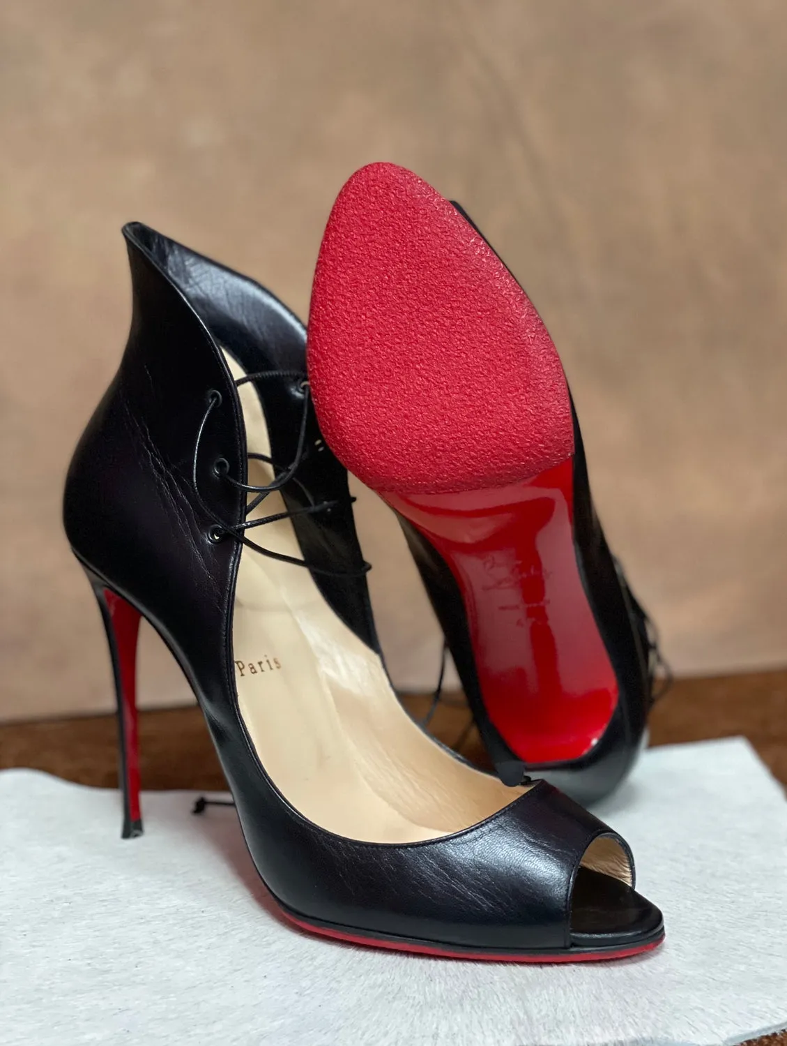 HEELS
