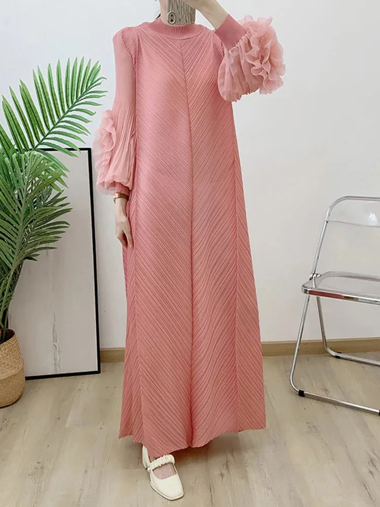 LANMREM Maxi Pleated Dress