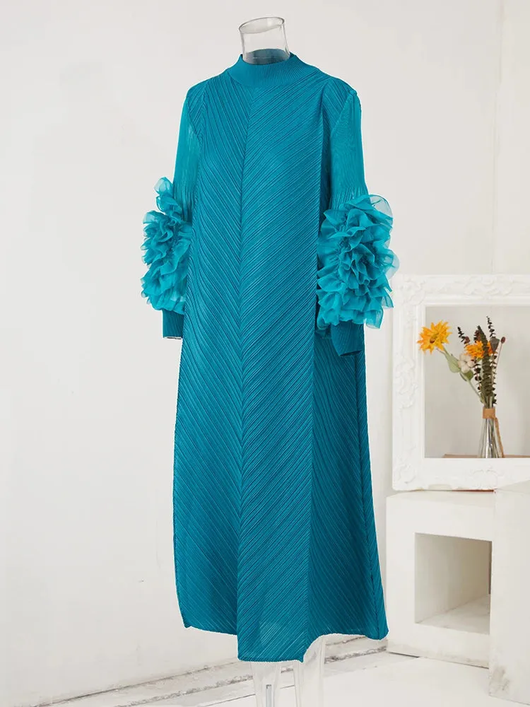 LANMREM Maxi Pleated Dress