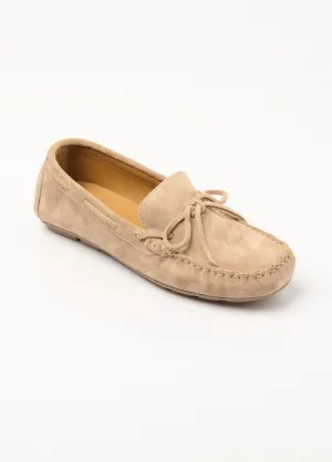 Leather loafers with knot and studded sole