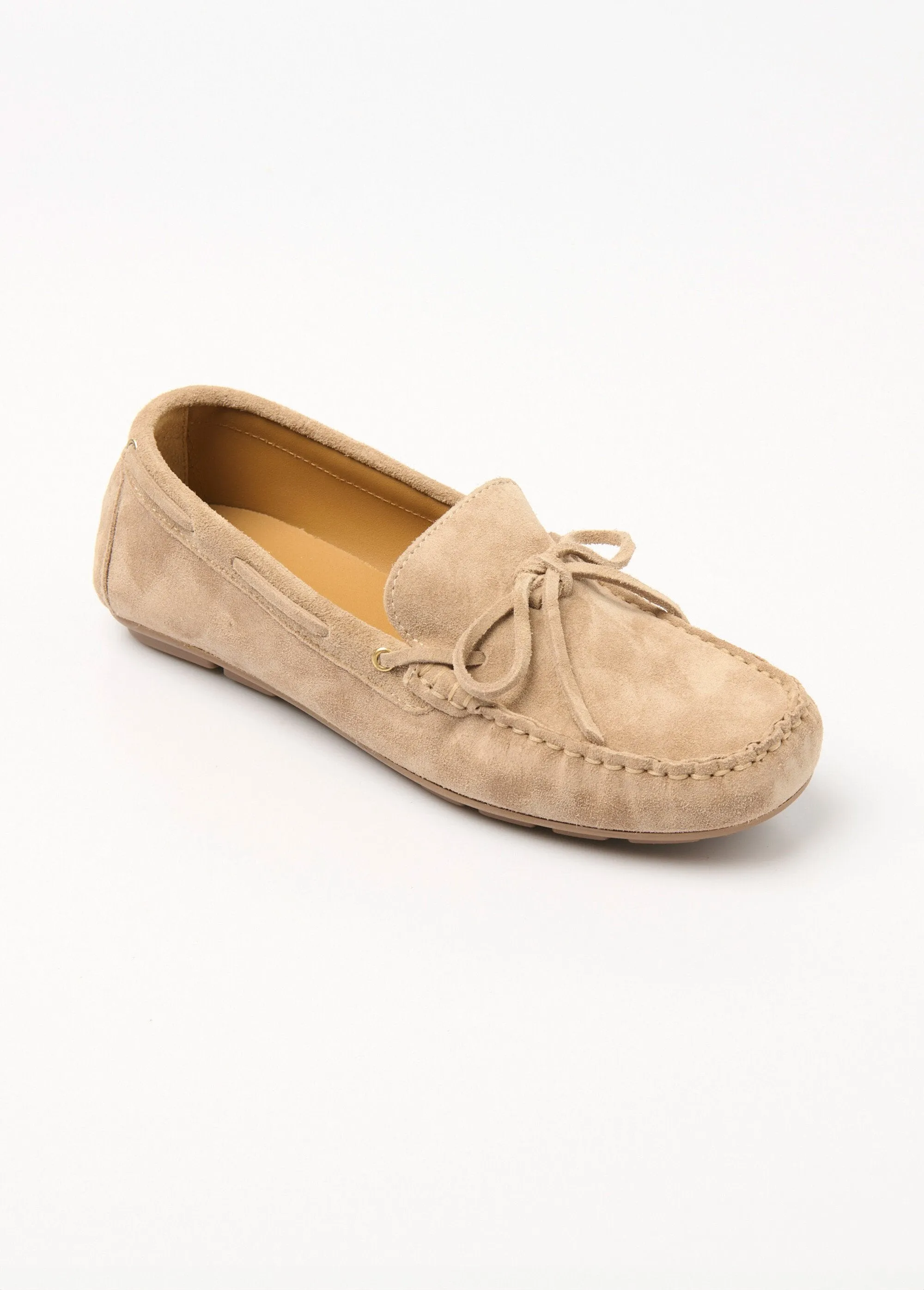 Leather loafers with knot and studded sole
