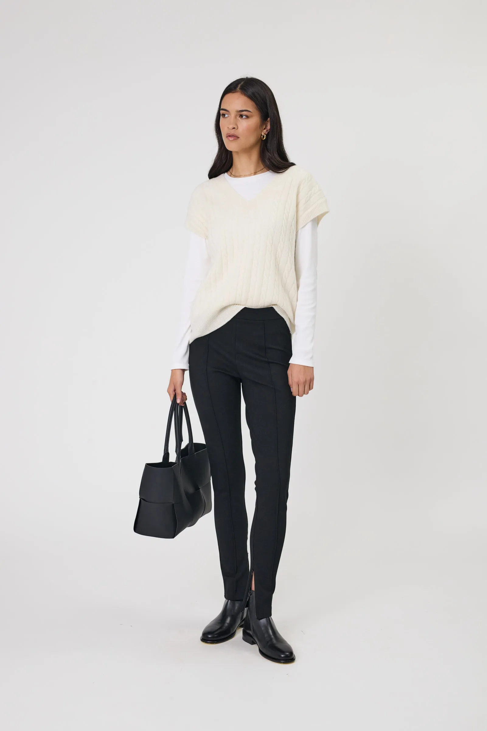Marlow Copenhagen Cable Knit Crew - Ecru