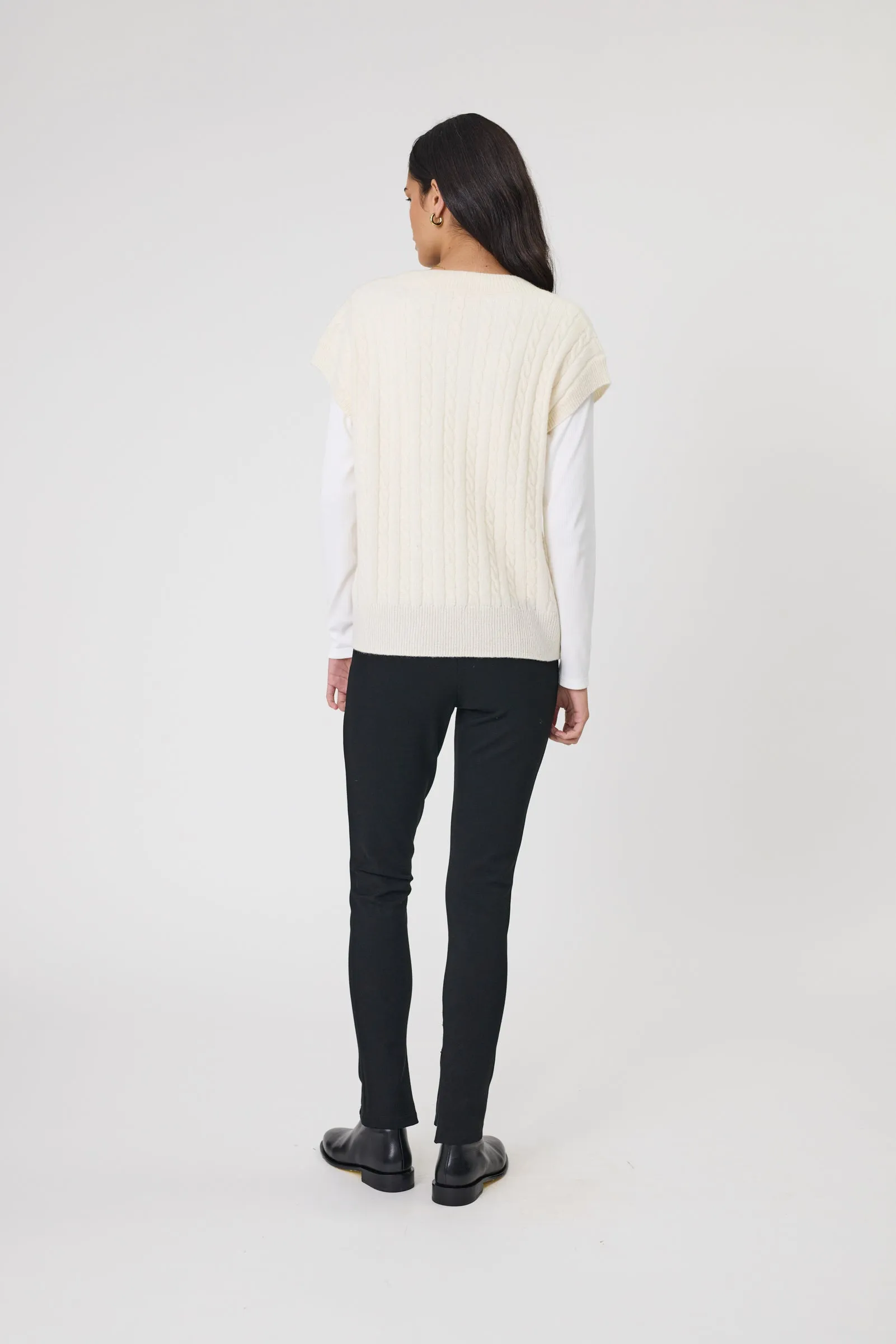 Marlow Copenhagen Cable Knit Crew - Ecru