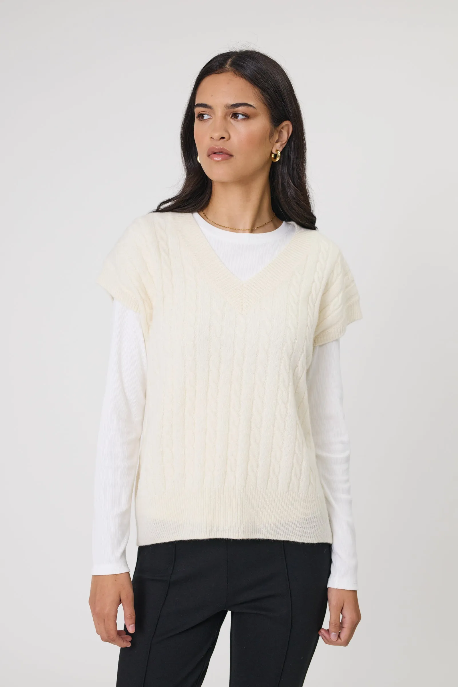 Marlow Copenhagen Cable Knit Crew - Ecru