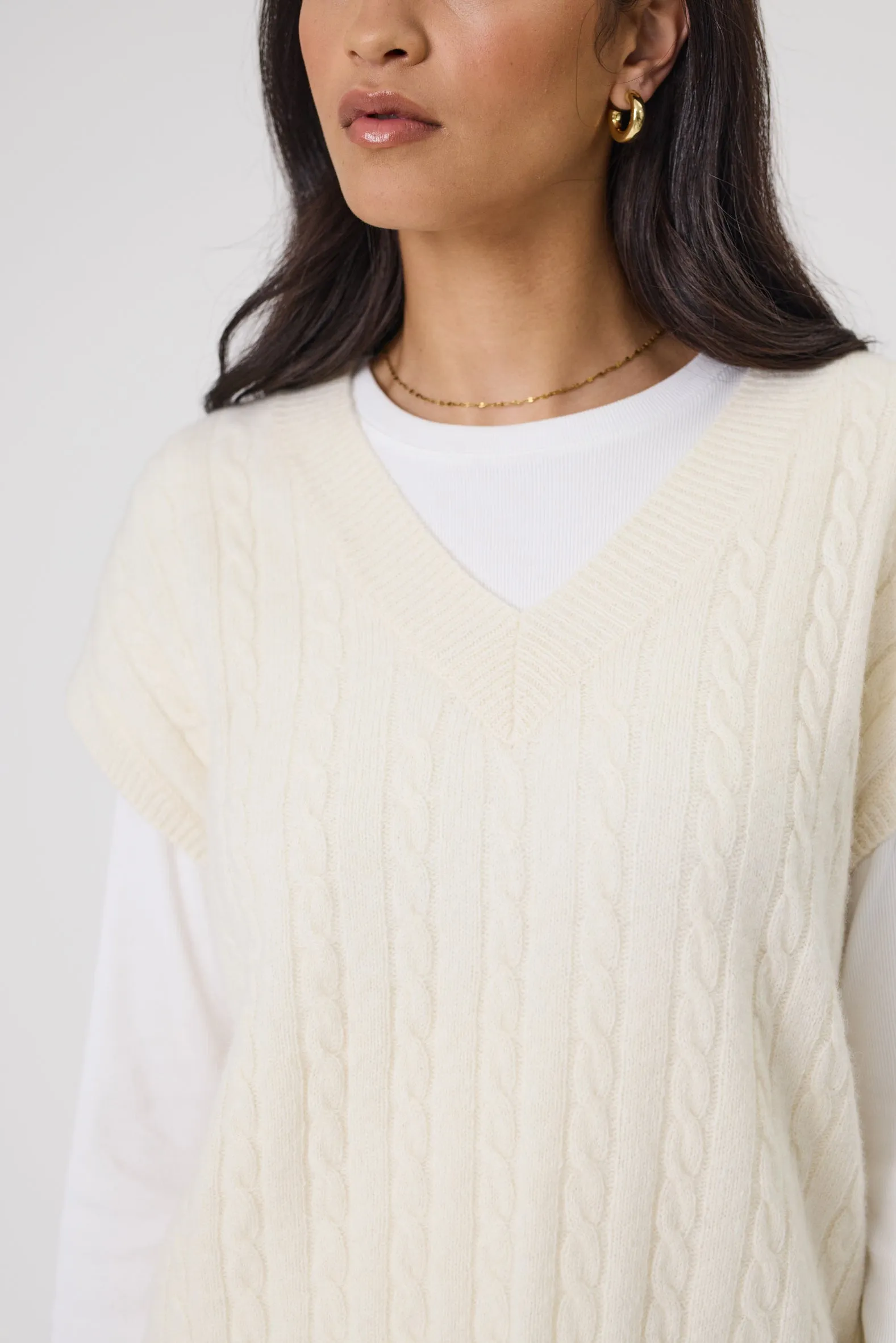 Marlow Copenhagen Cable Knit Crew - Ecru