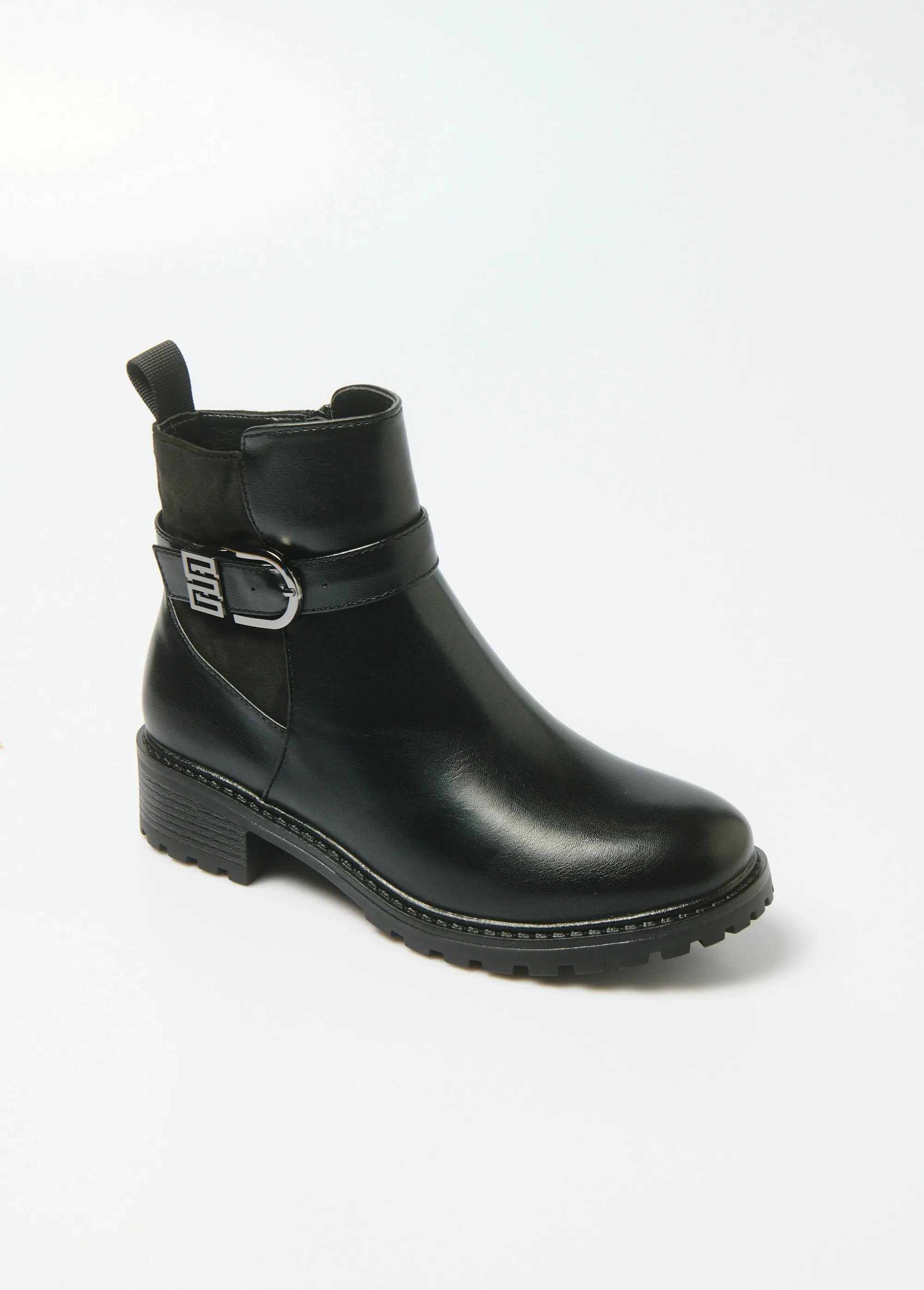Round toe ankle strap buckle boots