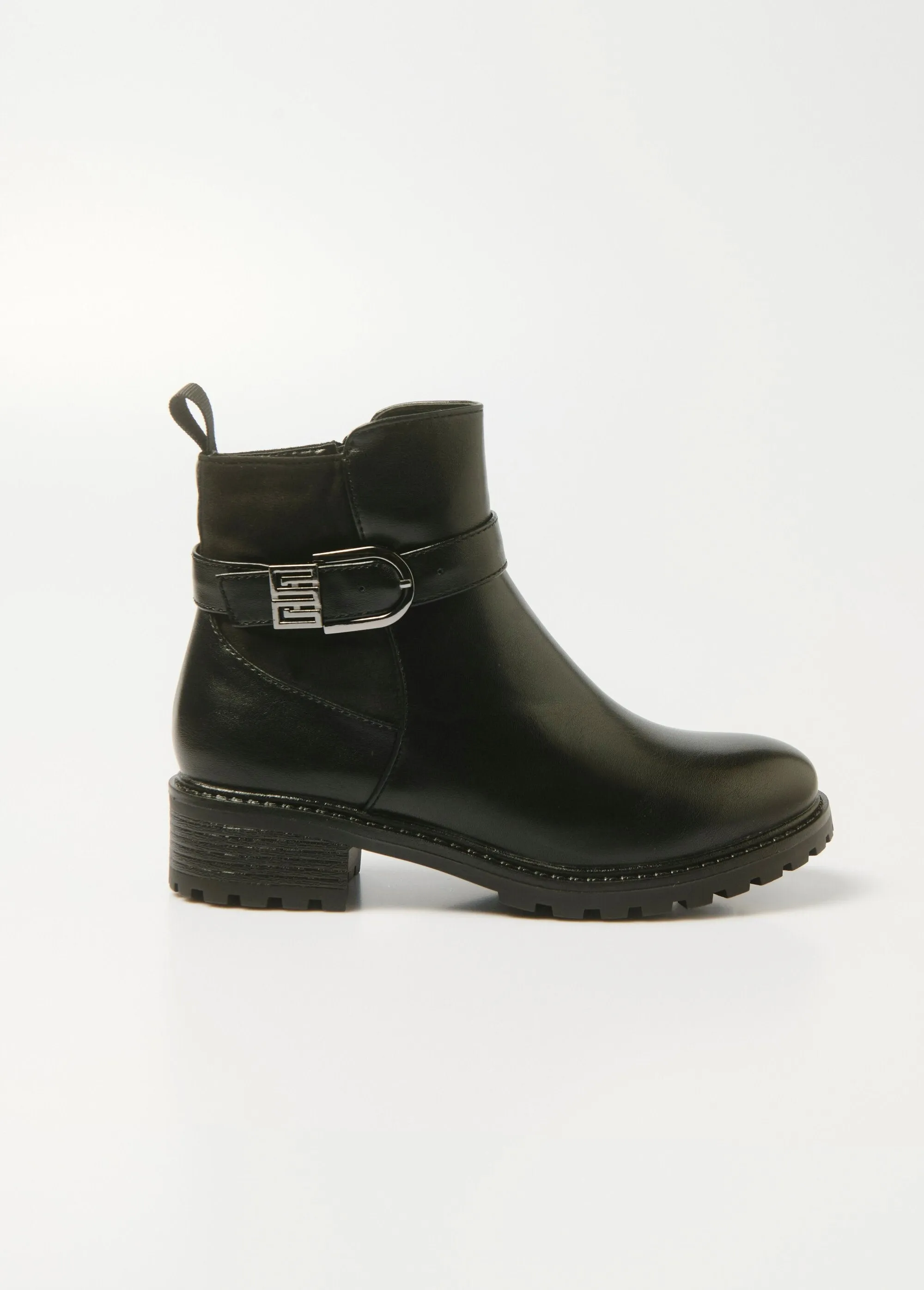Round toe ankle strap buckle boots