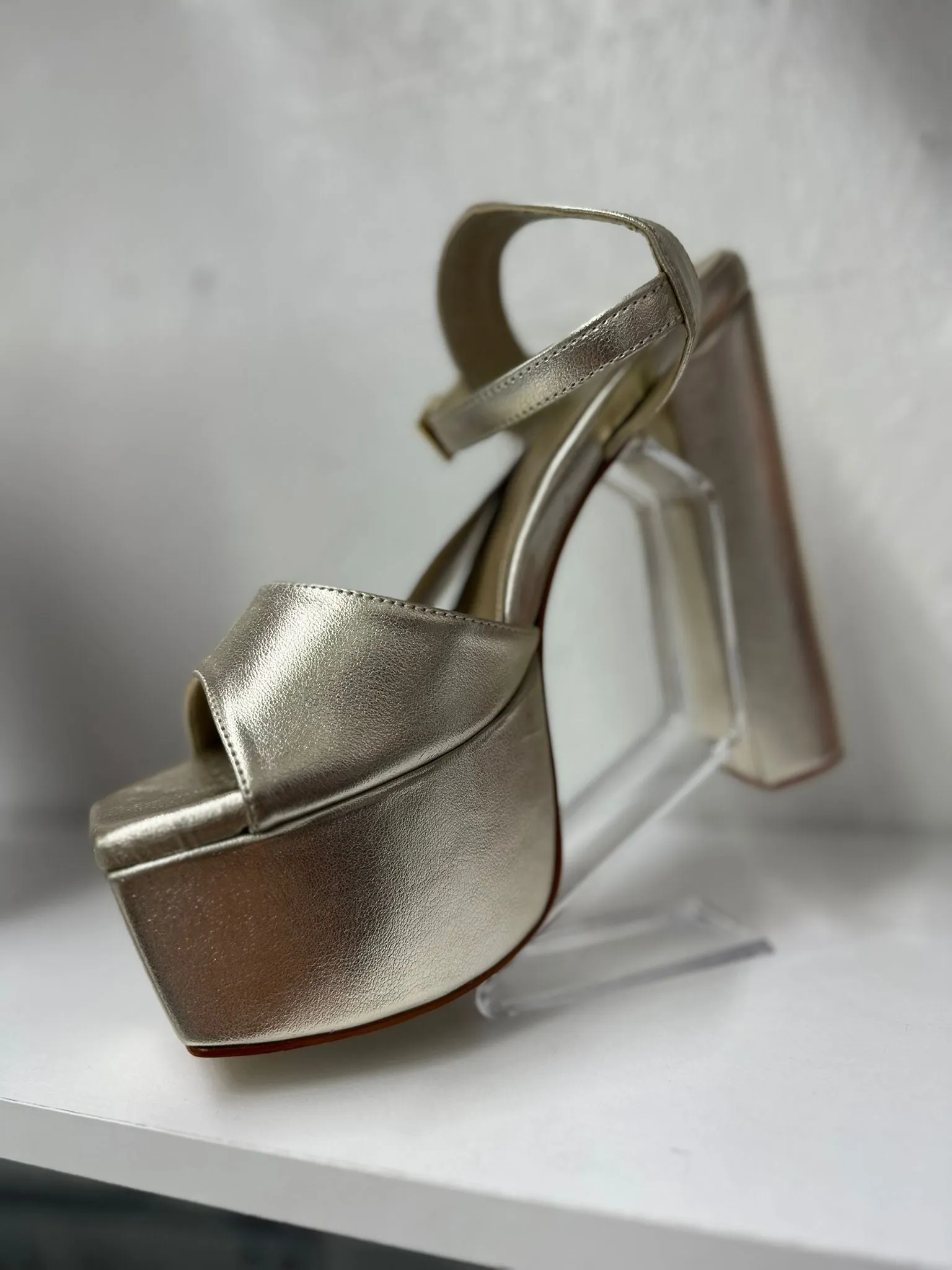 Sabate Sandals