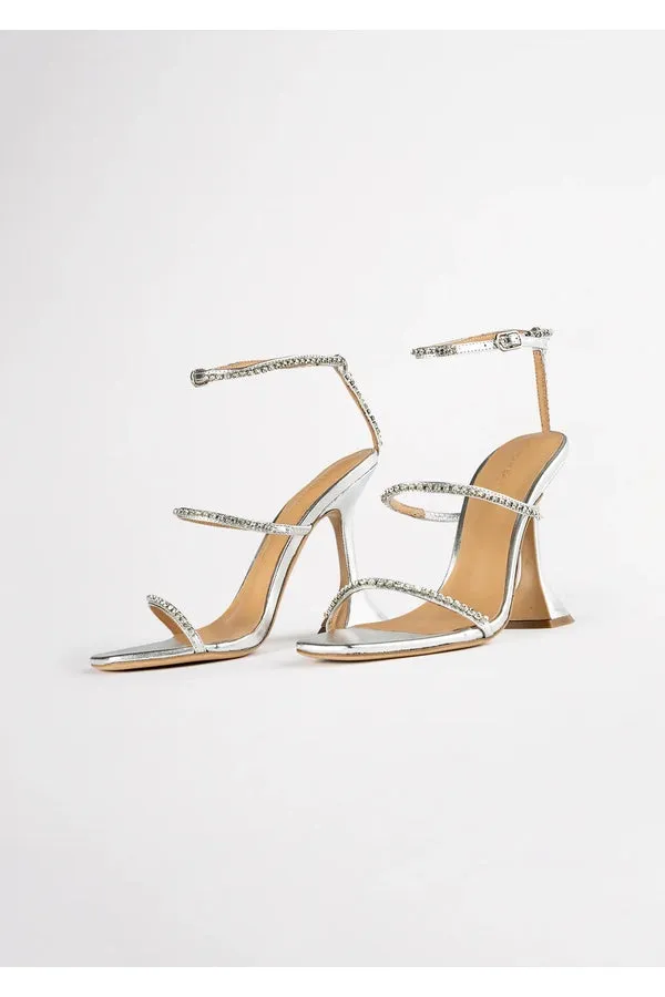Shy Heel