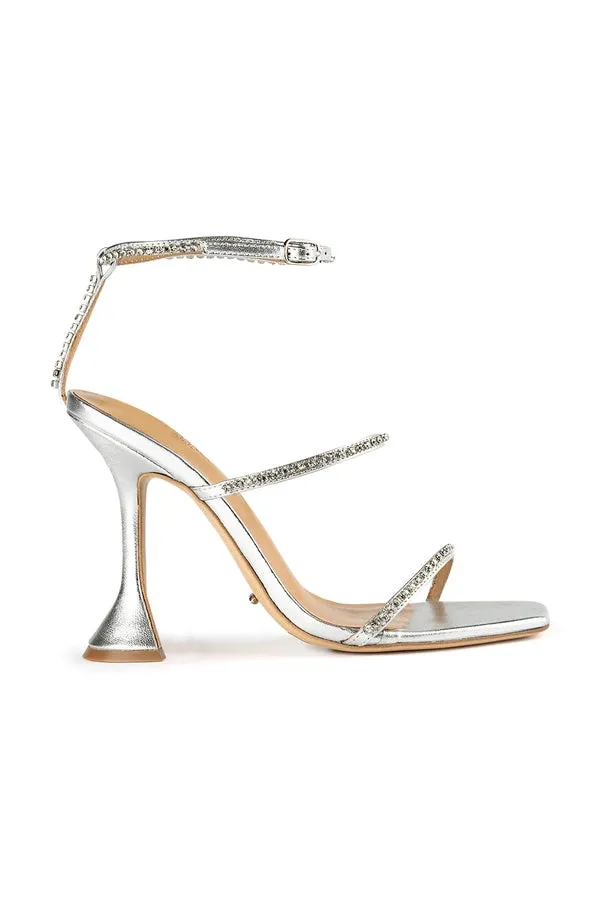 Shy Heel