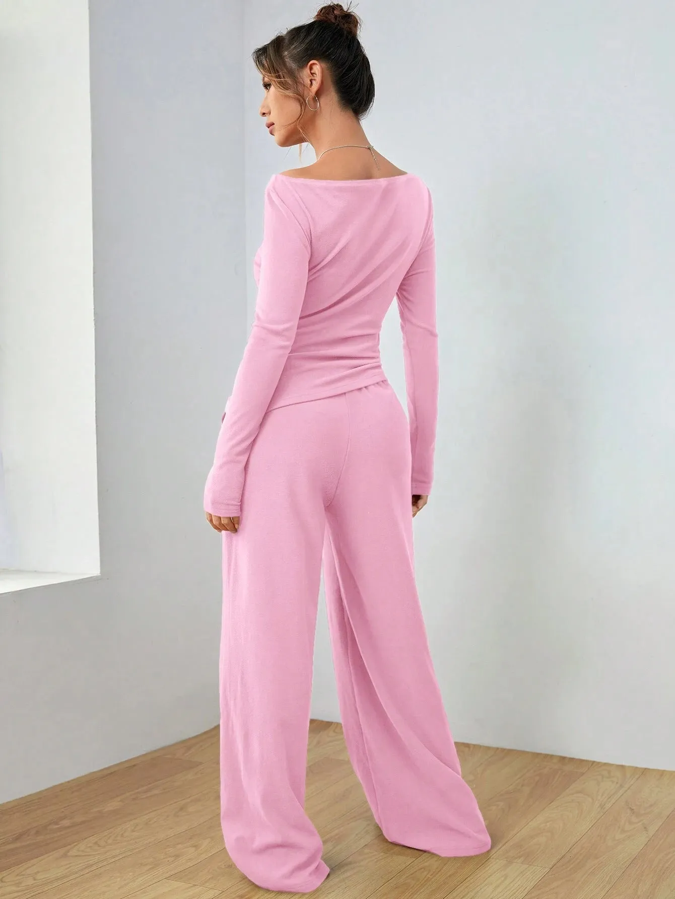 Sophisticated Solid Two-Piece Set with Long Sleeve Top and Wide-Leg Pants