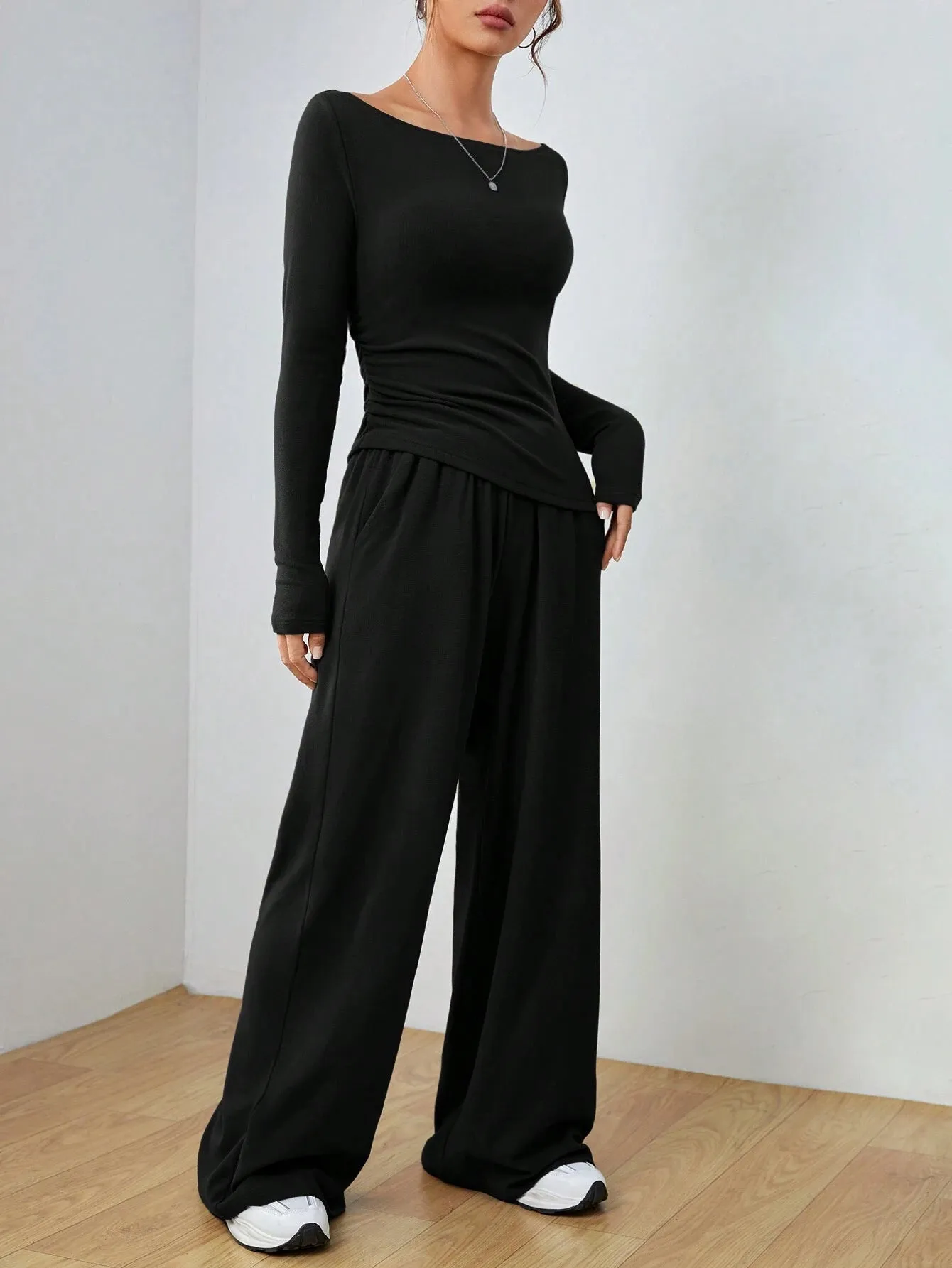 Sophisticated Solid Two-Piece Set with Long Sleeve Top and Wide-Leg Pants