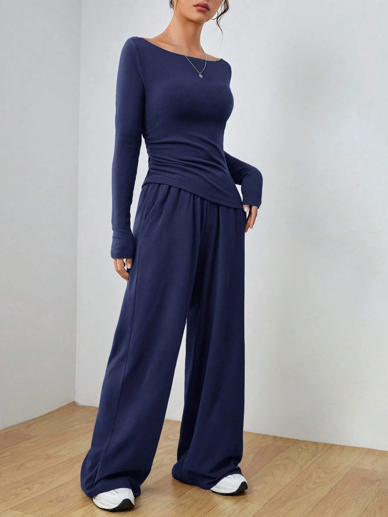 Sophisticated Solid Two-Piece Set with Long Sleeve Top and Wide-Leg Pants
