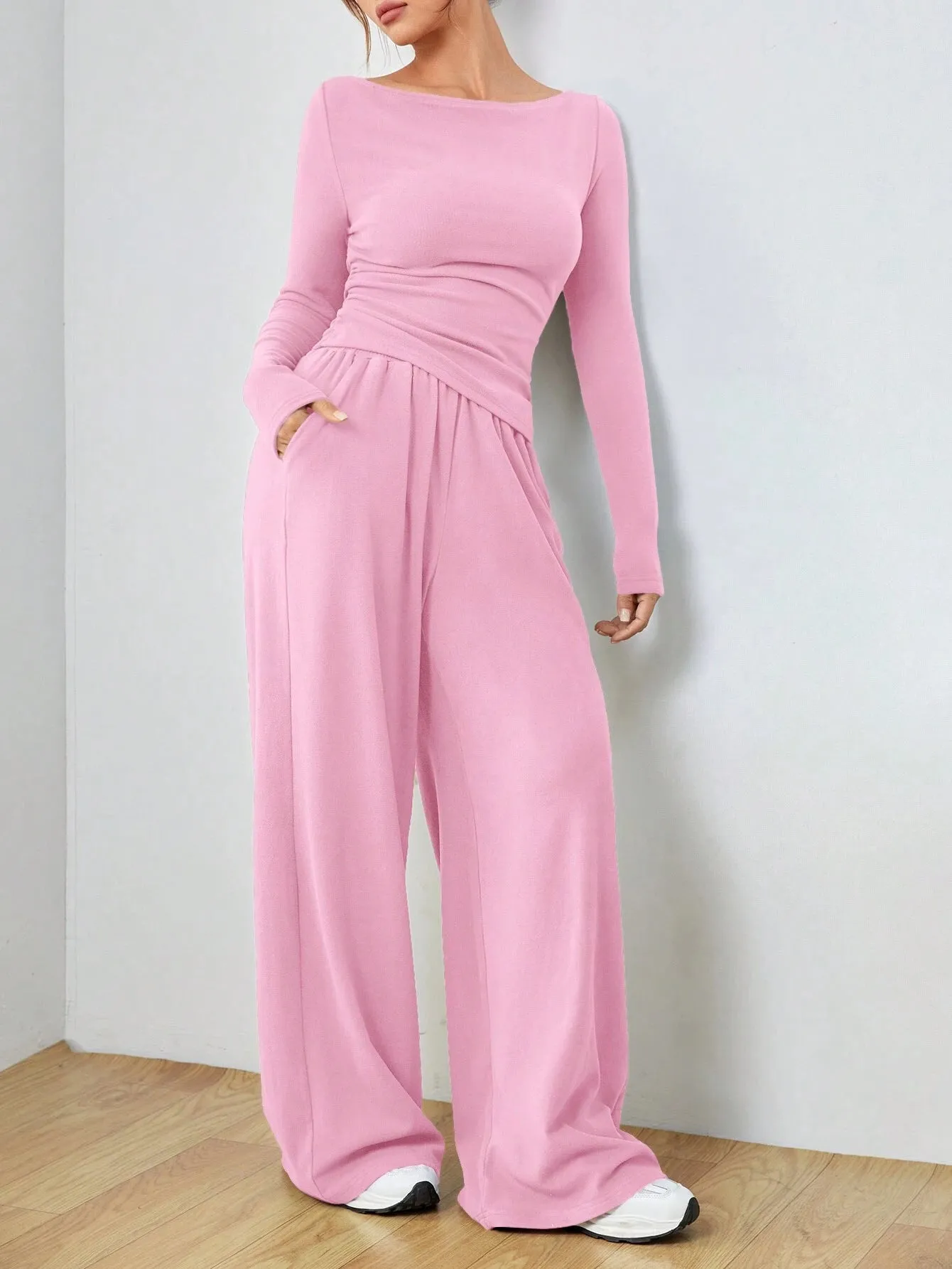 Sophisticated Solid Two-Piece Set with Long Sleeve Top and Wide-Leg Pants