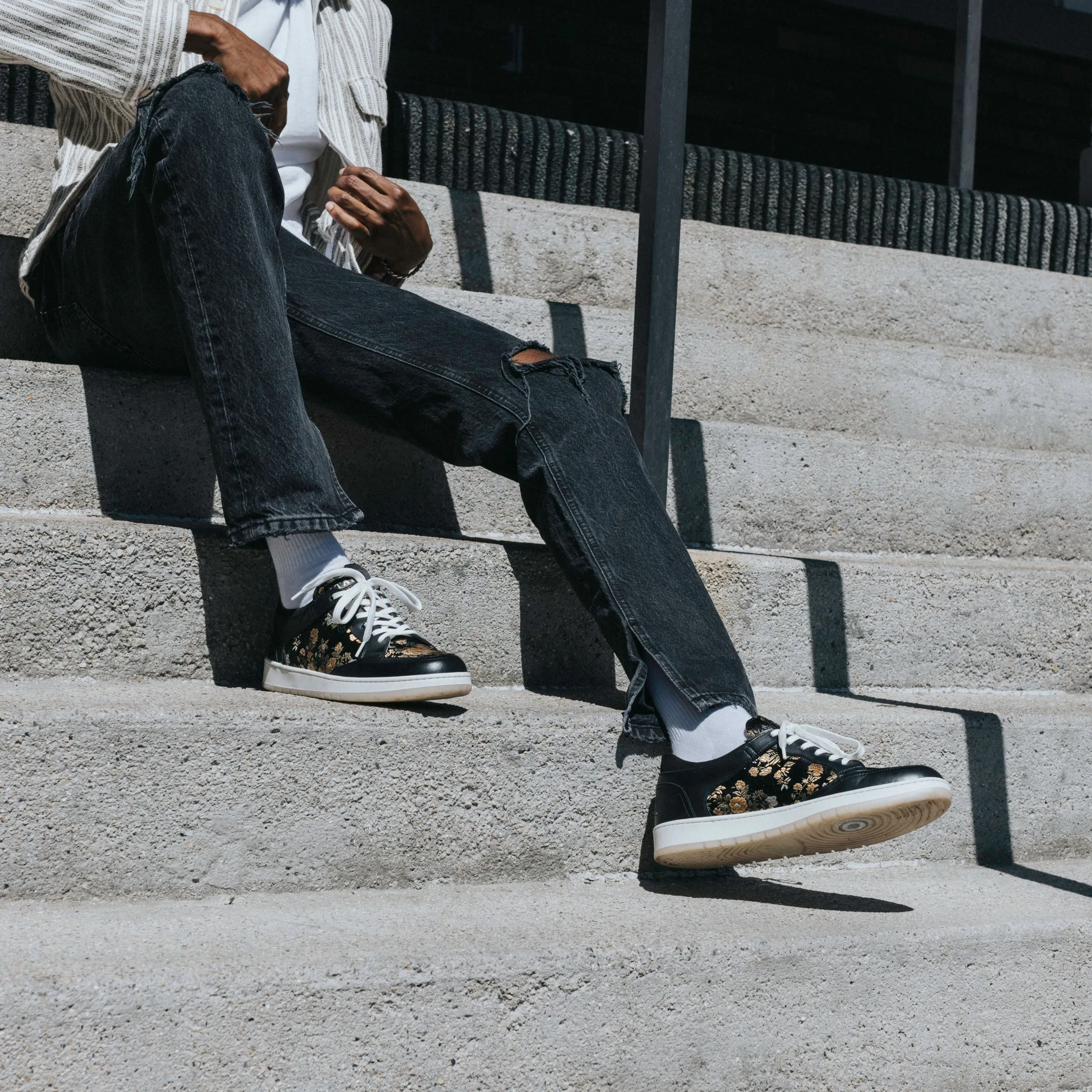 The Rapido Low Sneaker in Eden Noir