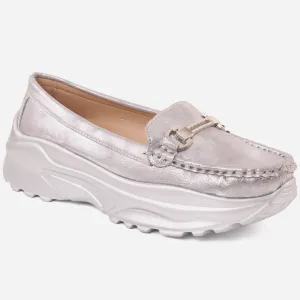 Women "NOURA" Time Less Glossy Moccasins
