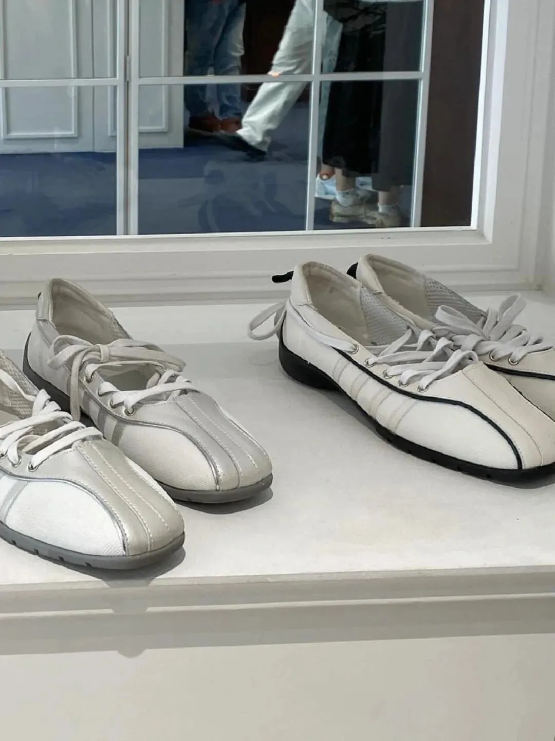 Women's ballet flats Fashion Korean ballet style lace-up retro casual shoes Comfortable lightweight ballet sneakers