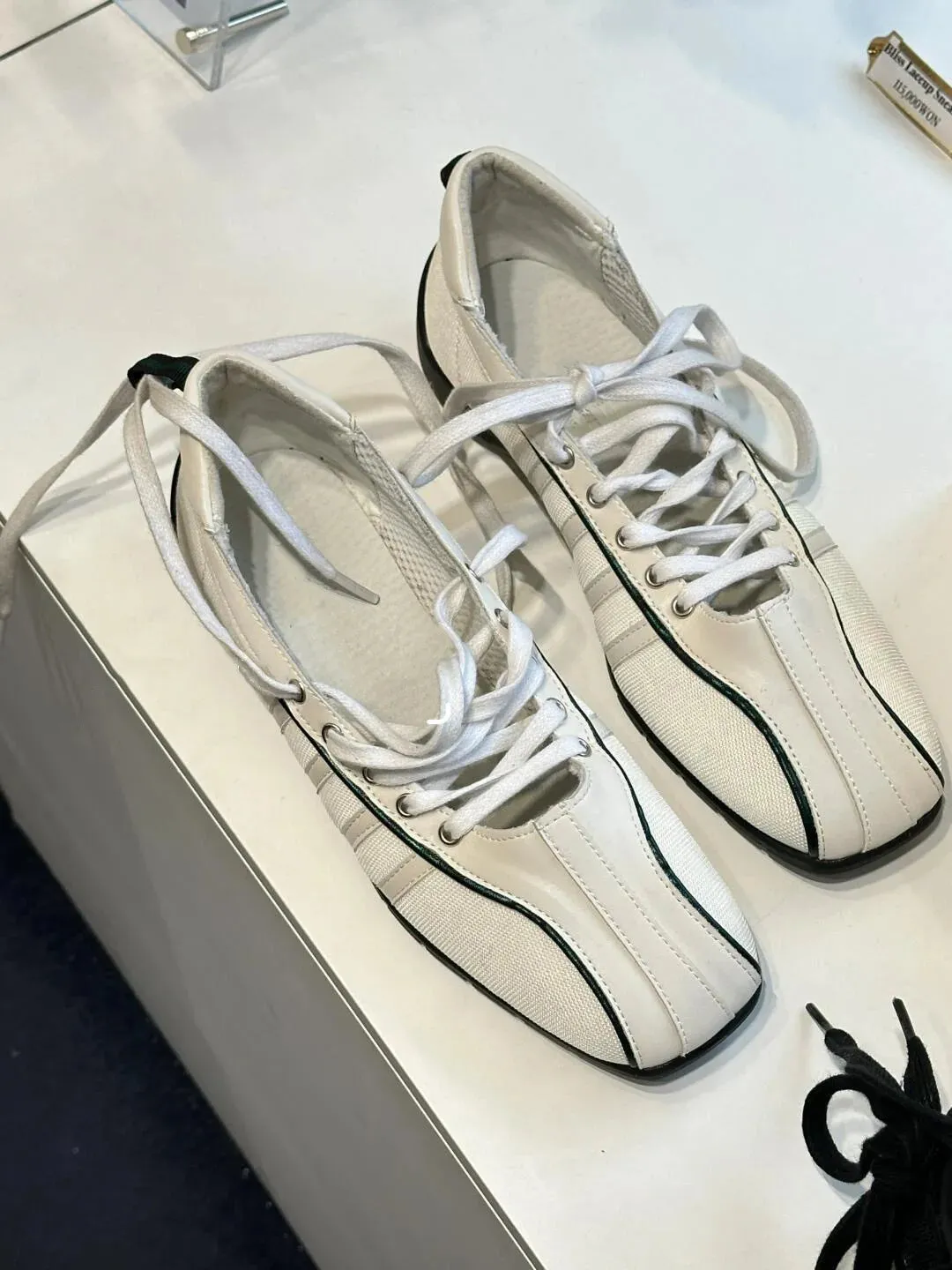 Women's ballet flats Fashion Korean ballet style lace-up retro casual shoes Comfortable lightweight ballet sneakers