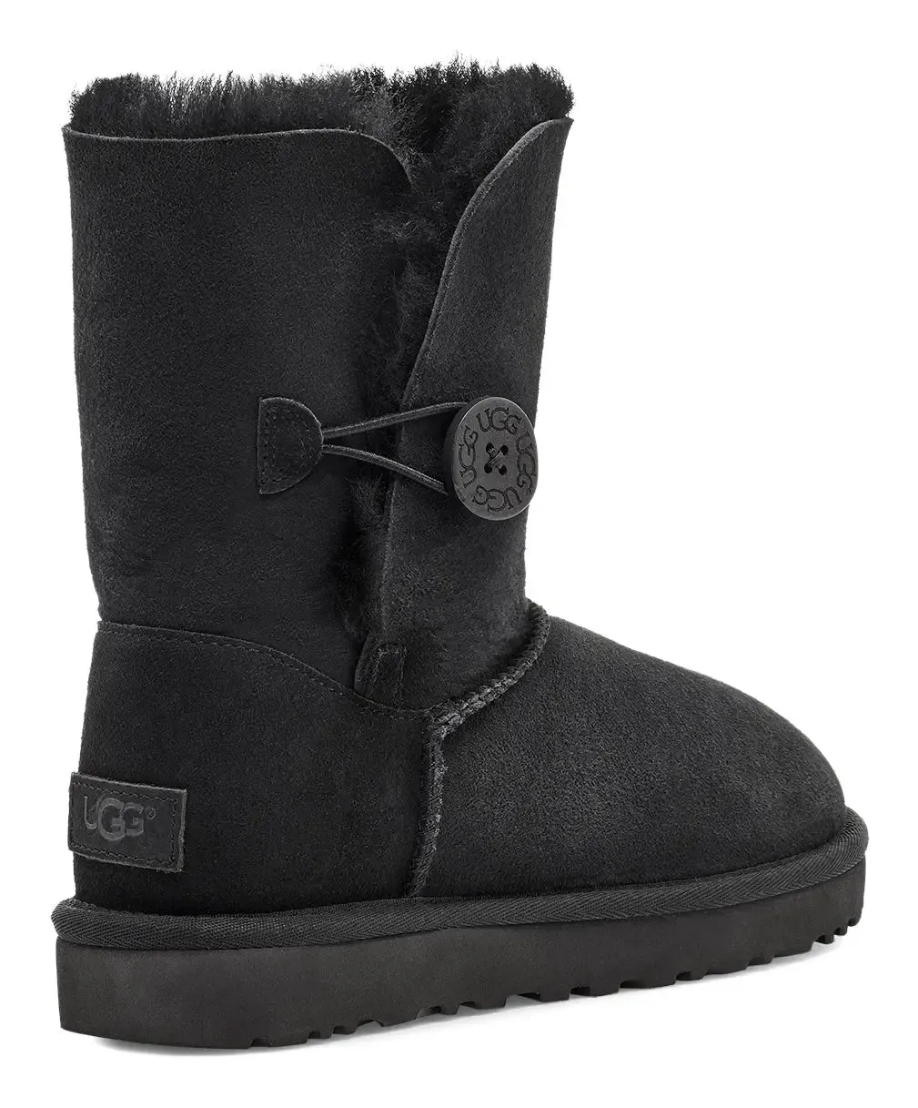 Women’s UGG Bailey Button II – Versatile Sheepskin Boot with Cozy Comfort