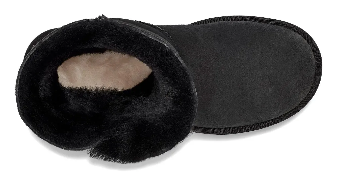 Women’s UGG Bailey Button II – Versatile Sheepskin Boot with Cozy Comfort